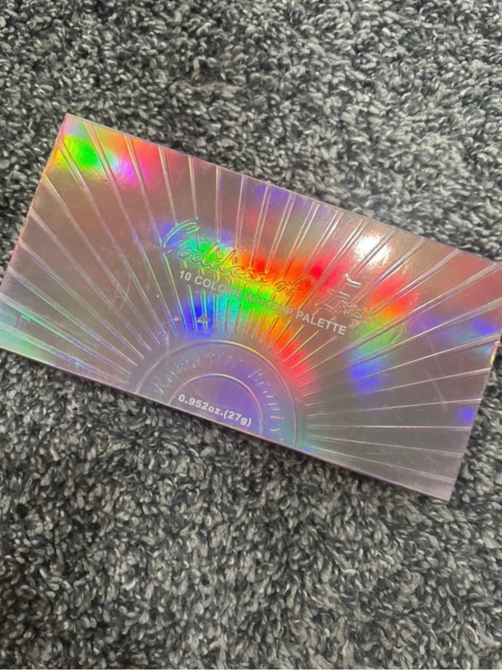 Holographic 10 Color Eyeshadow Palette